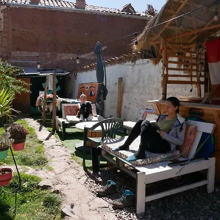 Hostal Caja Mágica